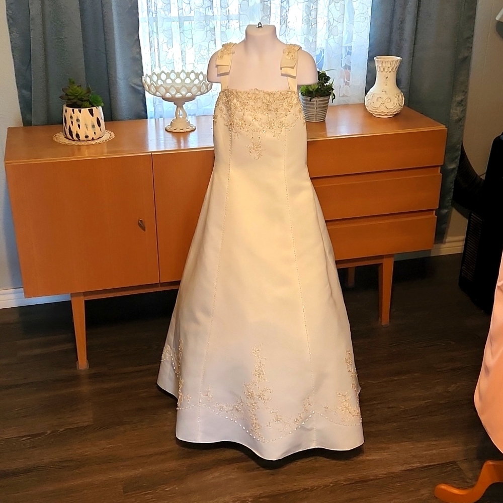 Flower Girl/Junior Bridesmaid Dress